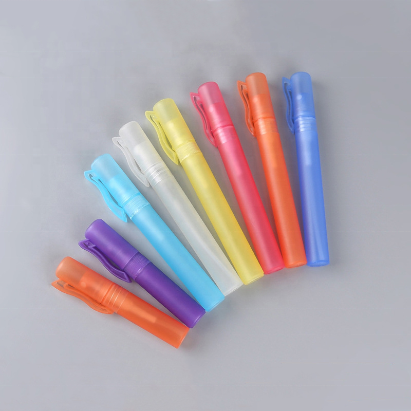Multi Color Packaging 10ml Pen Plastic Spray Round Perfume Bottles with Pump Sprayer
